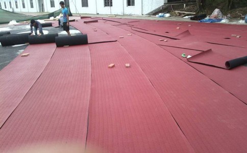 如皋塑膠跑道特點介紹