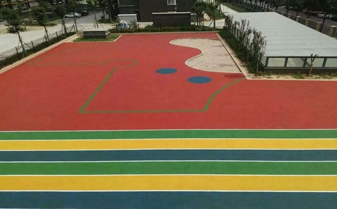 透氣型塑膠場地